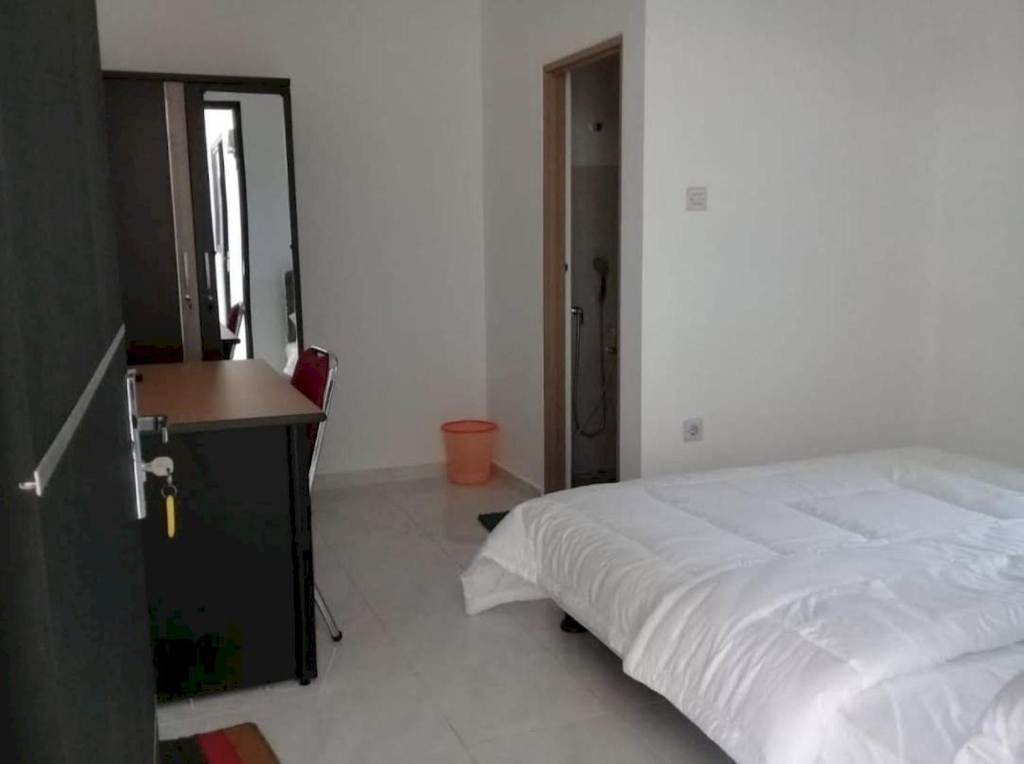 Oyo 94143 Mahagoni House Syariah Ξενοδοχείο Μπογκόρ Εξωτερικό φωτογραφία